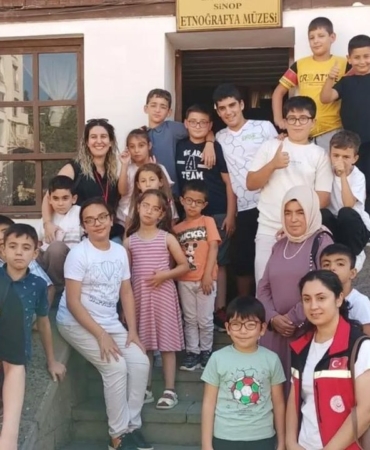 boyabatli-ailelerden-sinopta-kultur-gezisi