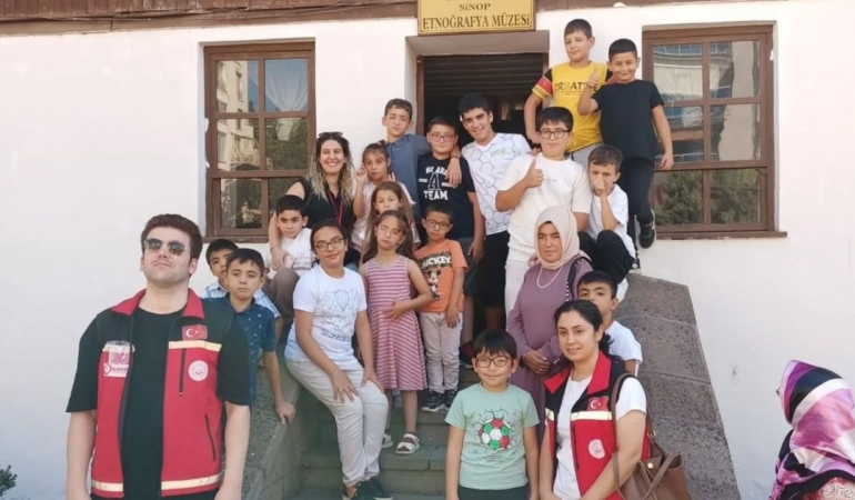 Boyabatlı ailelerden Sinop’ta kültür gezisi