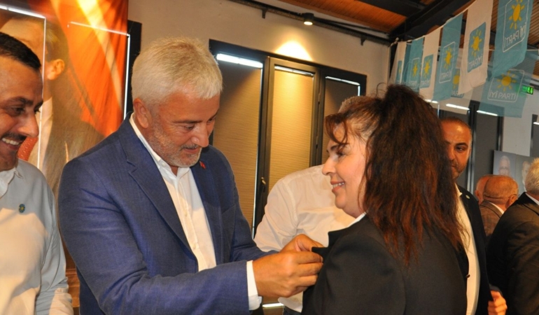 Sinop İYİ Parti’de rozet takma heyecanı