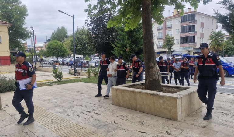 Düğünlerde havaya ateş açan 9 kişiden 1’i tutuklandı