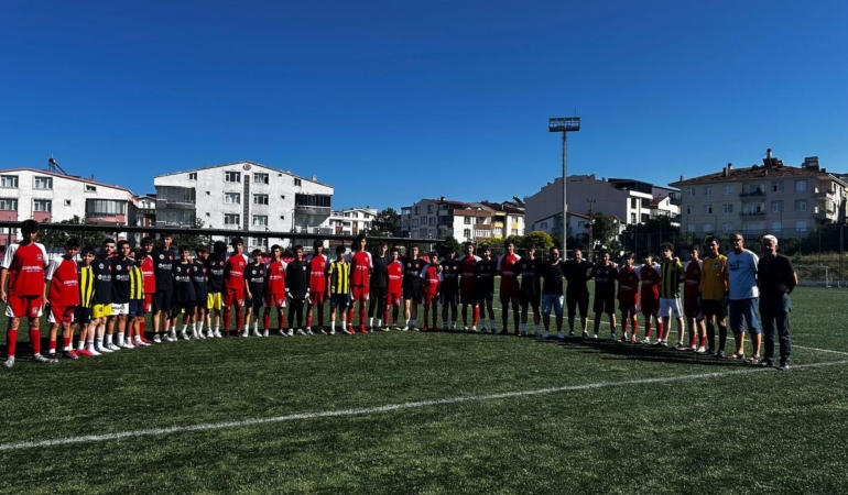 Gerze Gücü U16 Takımı Sezona Şampiyonluk Hedefiyle Hazırlanıyor