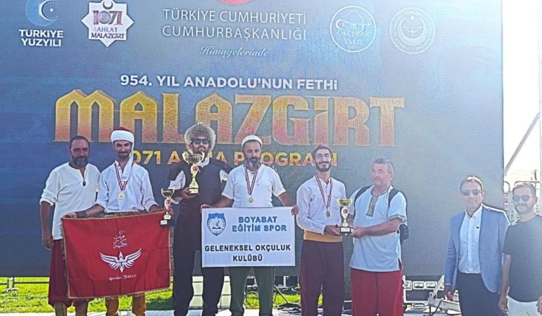 Sinoplu okçulardan Malazgirt’te büyük başarı