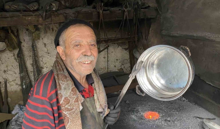 kalaycilik-meslegine-62-yildir-devam-ediyor