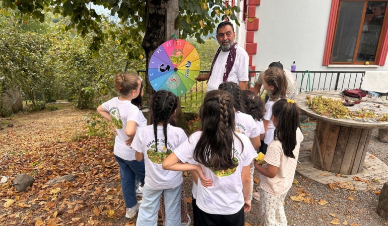 koruma-altindaki-cocuklar-koy-yasantisini-deneyimledi