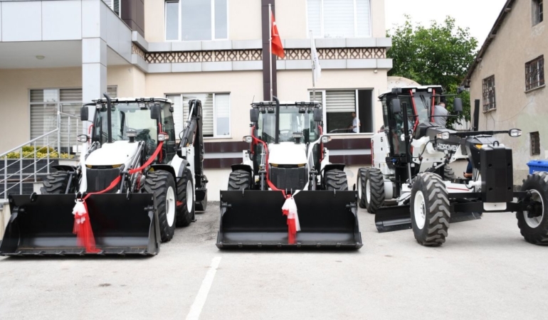 ladik-belediyesi-bunyesine-4-arac-kazandirdi