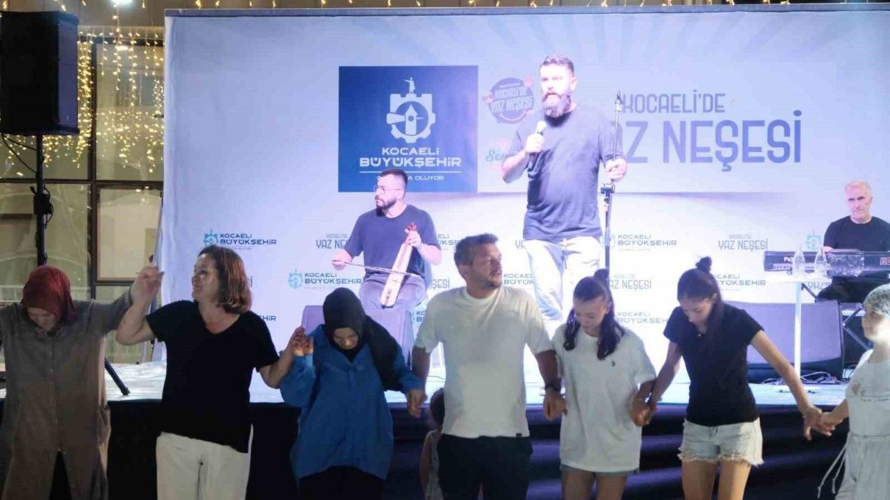 milli-irade-meydaninda-karadeniz-ruzgari-esti