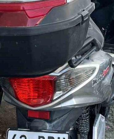 motosiklet-minibusle-carpisti-2-yarali