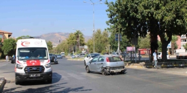 otomobil-50-metre-suruklendi