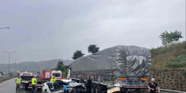 otomobil-tira-carpti-1-olu-2-yarali