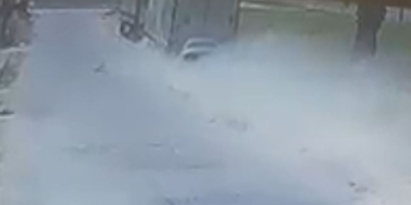 park-halindeki-tira-carpti-surucu-hayatini-kaybetti