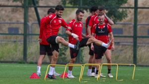 samsunsporda-holse-ve-musaba-calismalara-basladi