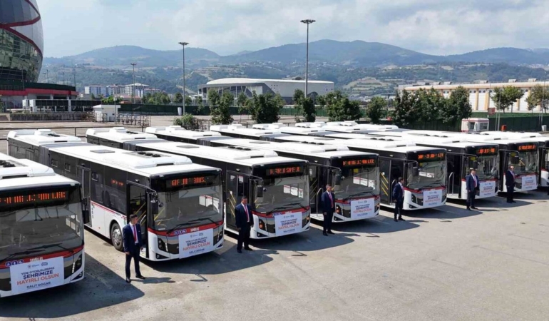 Samsun’un ulaşım filosuna 10 körüklü otobüs