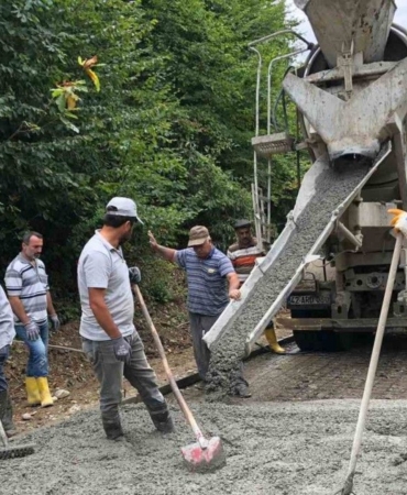 sinopta-koyluler-imece-usuluyle-yol-yapti