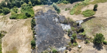 tarlada-cikan-ortu-yangini-itfaiye-ekiplerince-sonduruldu