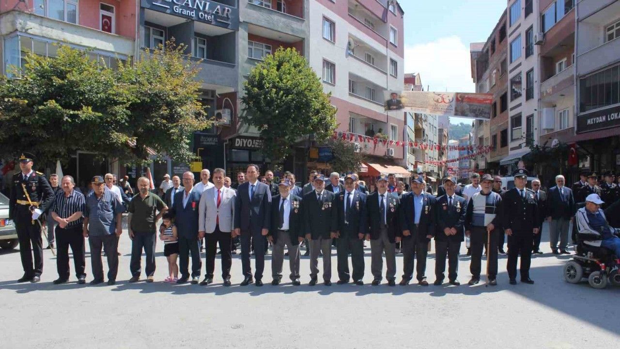 turkelide-zafer-bayrami-coskuyla-kutlandi