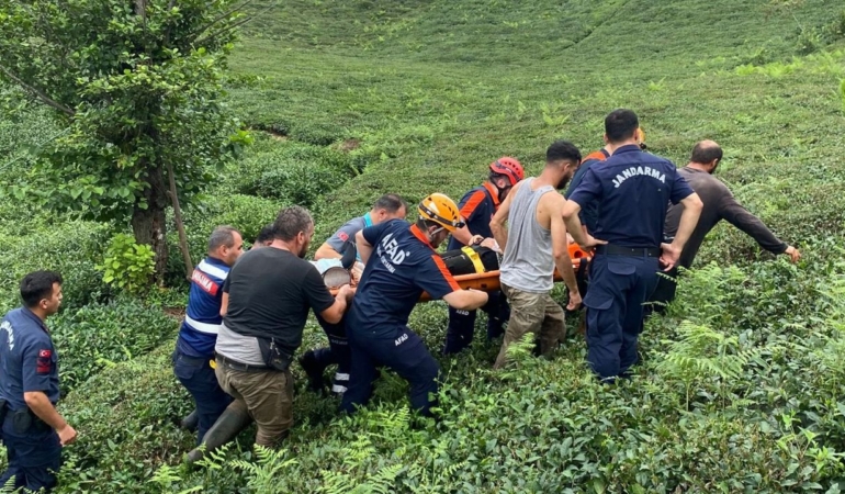 uzerine-ilkel-teleferik-dusen-kadin-yaralandi