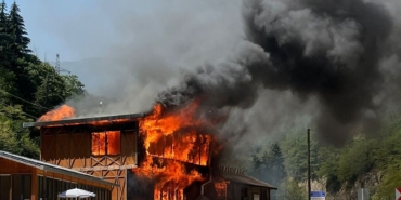 yangin-cikan-restoran-kullanilamaz-hale-geldi