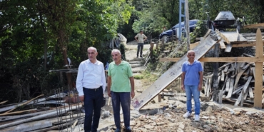 yardima-muhtac-aileye-yeni-ev-yapiliyor