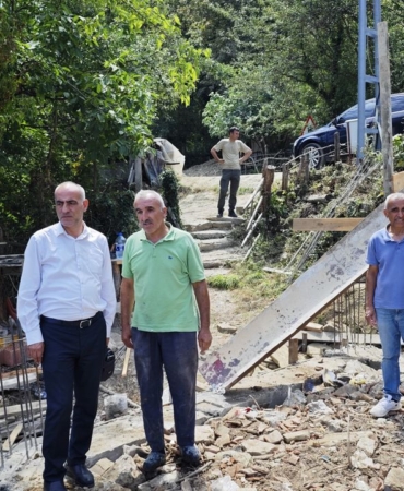 yardima-muhtac-aileye-yeni-ev-yapiliyor