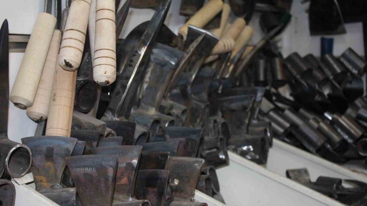 32-yillik-celik-ustasi-meslegi-birakiyor