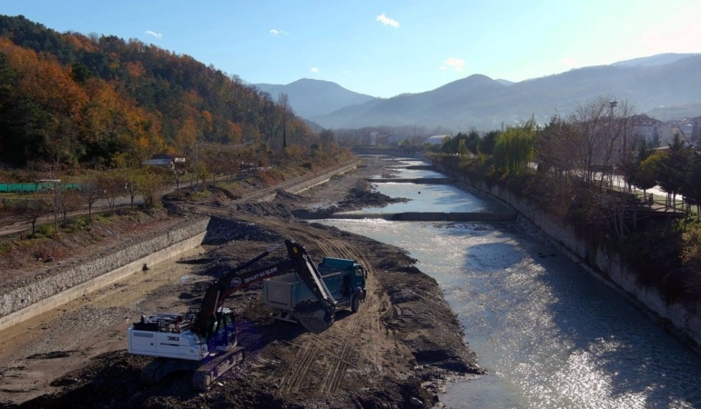 Sinop’ta taşkın önleme çalışmaları