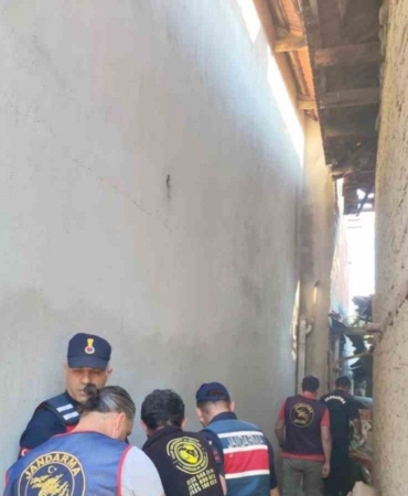 babaannesini-basina-tuple-vurarak-oldurdu