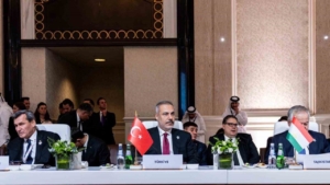 bakan-fidan-katarda