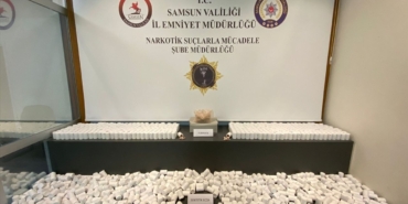 bulasik-makinesine-gizlenen-yasakli-maddeyi-tonynin-hassas-burnu-buldu