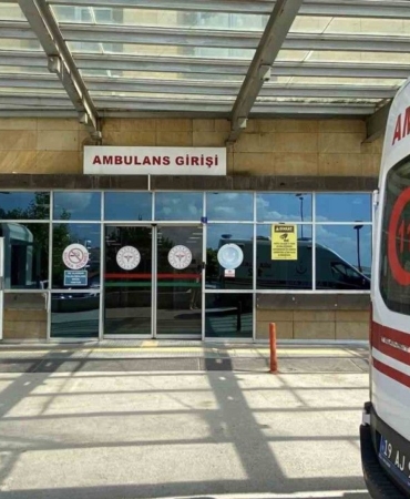 corumda-bicakli-kavga-1i-agir-2-yarali