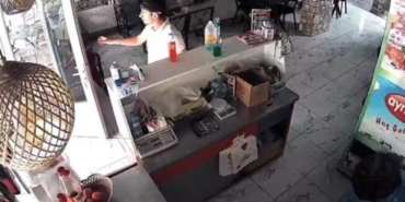 deprem-ani-kameraya-yansidi