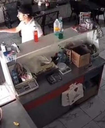 deprem-ani-kameraya-yansidi