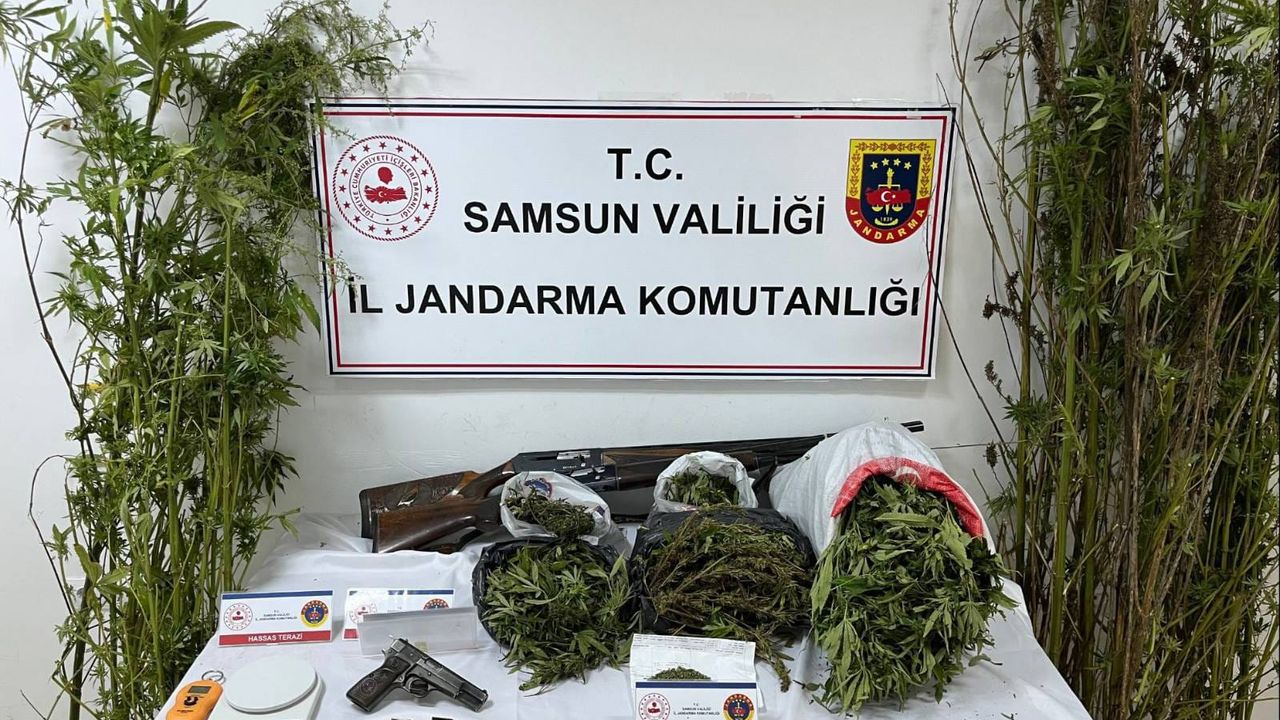 evinde-9-kilo-yasakli-madde-ele-gecirilen-zanli-yakalandi