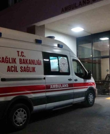 hastanenin-camindan-atlayan-sahis-oldu