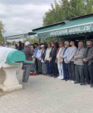 hayatini-kaybeden-genc-kiz-gelinlikle-ugurlandi