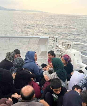 izmir-aciklarinda-81-duzensiz-gocmen-yakalandi