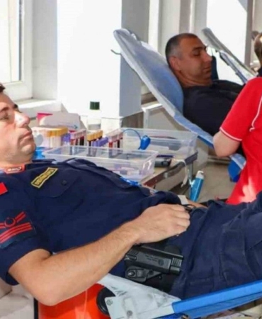 jandarma-personelinden-kan-bagisi