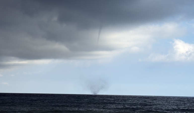 Karadeniz’de hortum meydana geldi