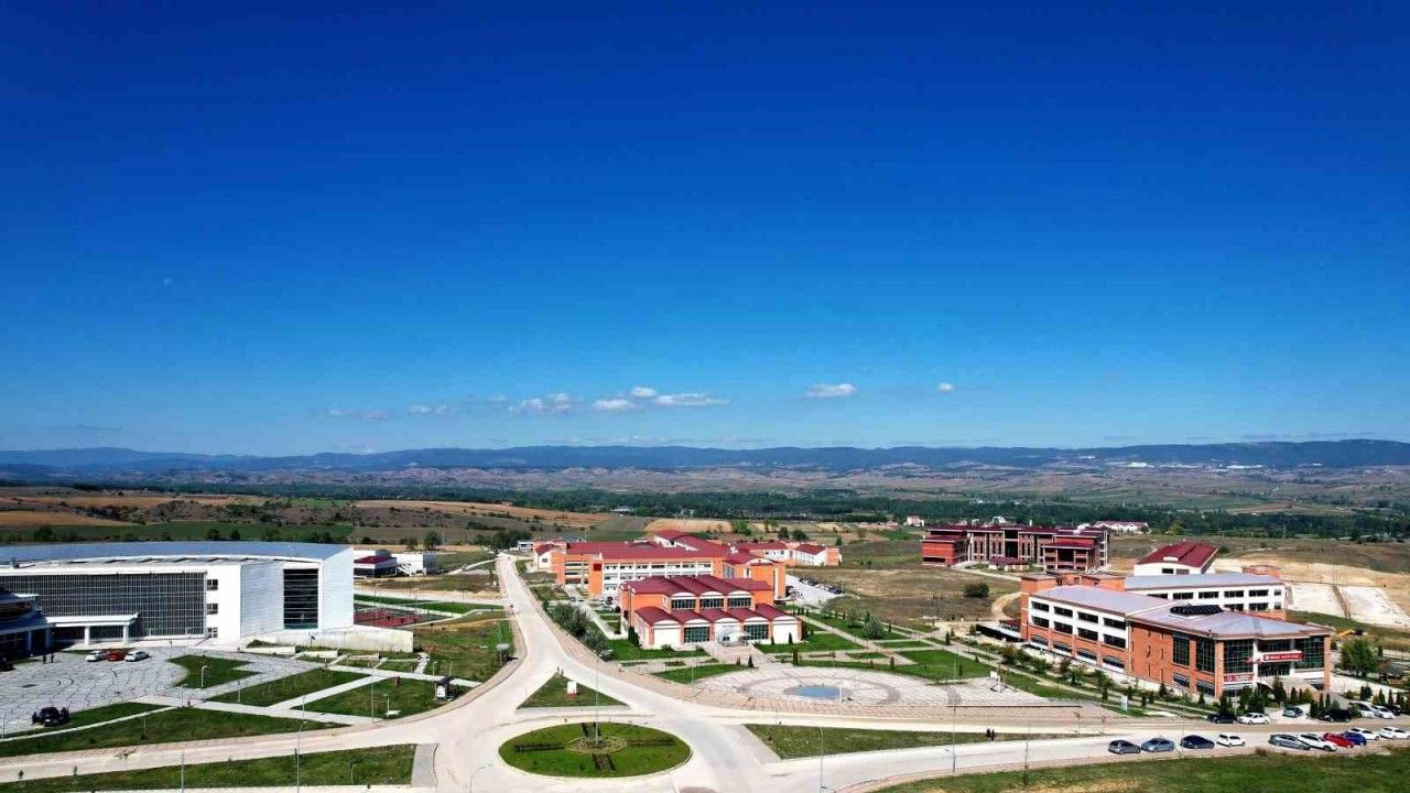 kastamonu-universitesine-dijital-rozet-sertifikasi