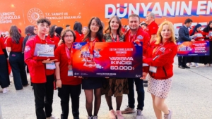 lise-ogrencilerine-teknofest-2025te-turkiye-ikinciligi