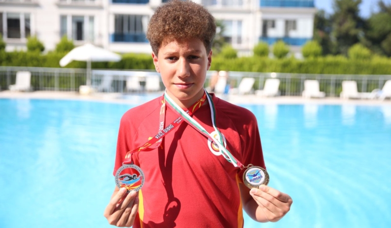 Milli yüzücü Kuzey Set, Yunanistan’da kürsüde yer almak istiyor