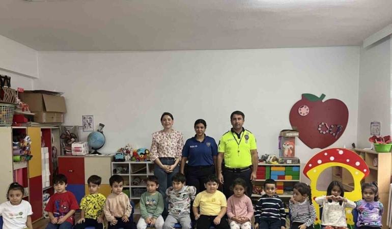 Miniklere eğlenceli trafik eğitimi