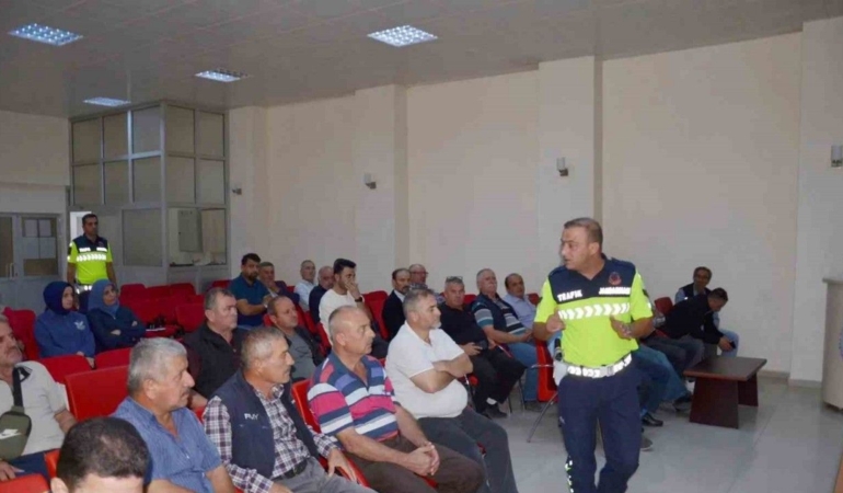 servis-soforleri-ve-rehber-personellere-trafik-egitimi