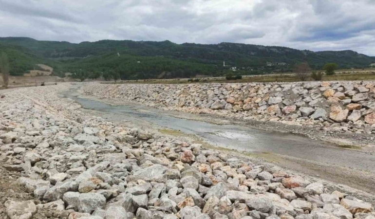 Sinop’ta dere ıslah projeleri devam ediyor