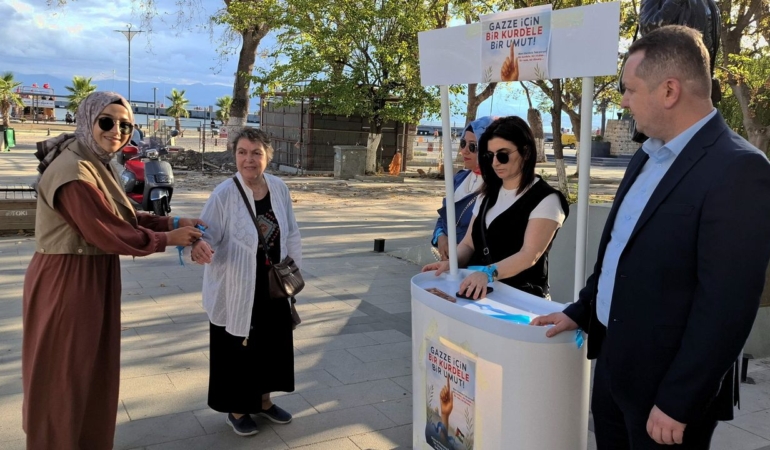 sinopta-filistine-ve-kuresel-sumud-filosuna-destek-standi