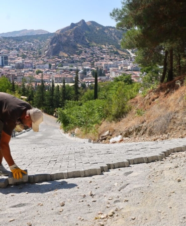 tokat-ali-mezarliginda-duzenleme-calismalari-yapiliyor