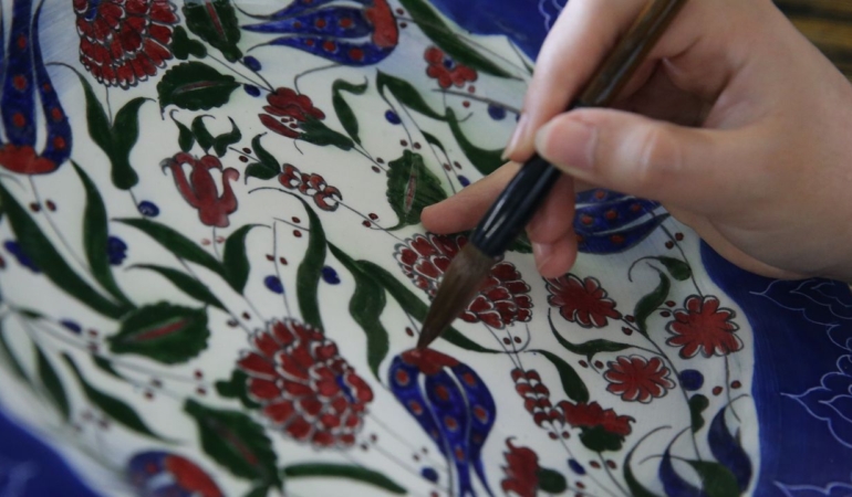 Tokat’ta kadın girişimci çini atölyesi açtı