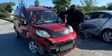 trafik-kazasinda-4-kisi-yaralandi