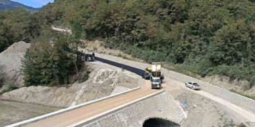 turkelide-grup-yolunda-asfaltlama-tamamlandi