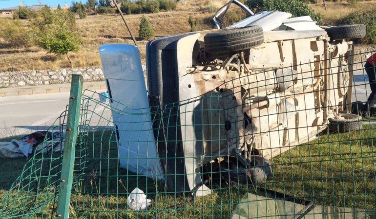 Sinop’ta otomobil devrildi: 1 yaralı