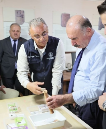 vali-calgan-sapinuva-antik-kentini-gezdi